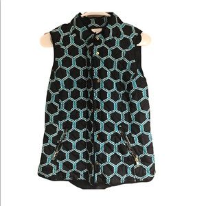 Crown & Ivy woman’s small vest honeycomb green and blue